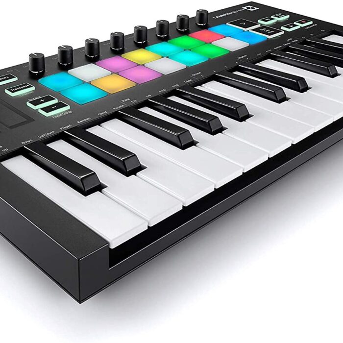 launchkey-mini-mk3-midi-keyboards202