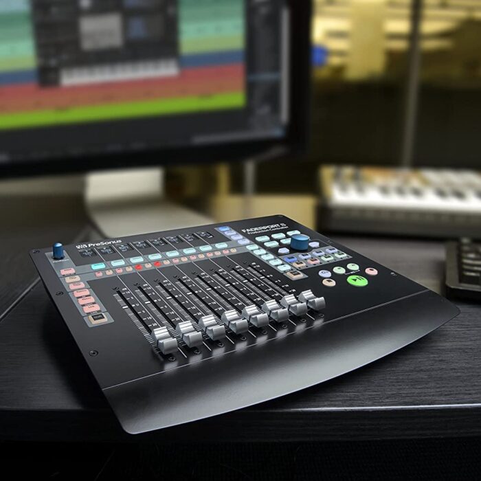 presonus-faderport-8-monitoring-and-controllers-3