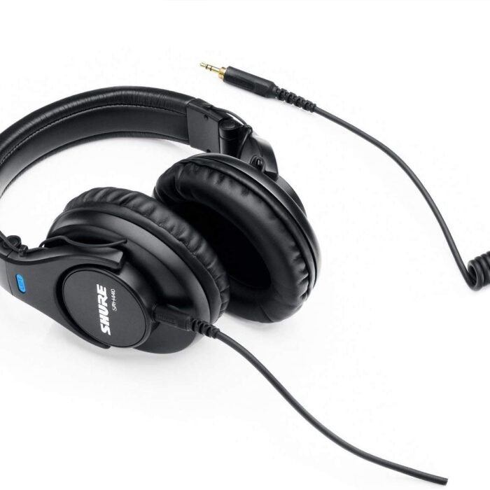 shure-srh440e-professional-studio-headphones-3