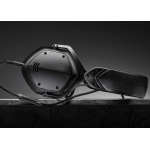 vmoda-lp2-matte-black-headphones-accessories-4