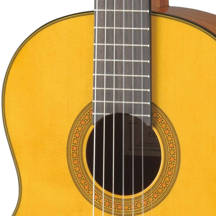 yamaha-cg142c-cedar-top-classical-guitar204